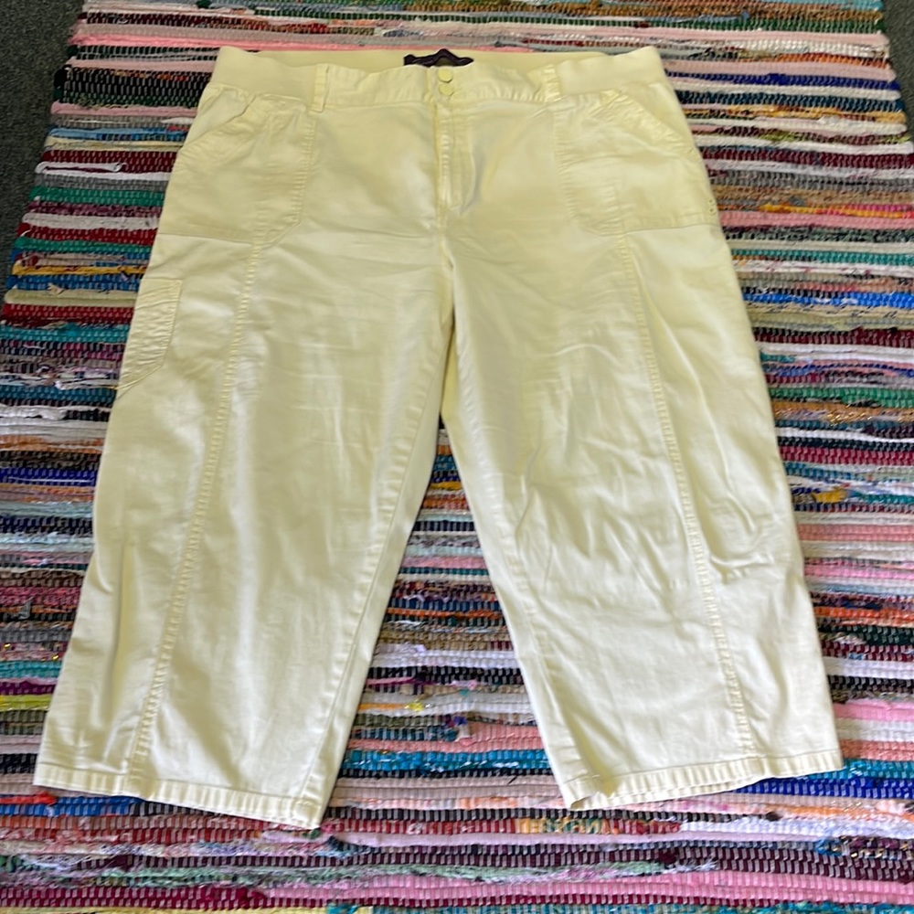 Gloria Vanderbilt Yellow Cargo Capri Pants #+1816 - Picture 6 of 15